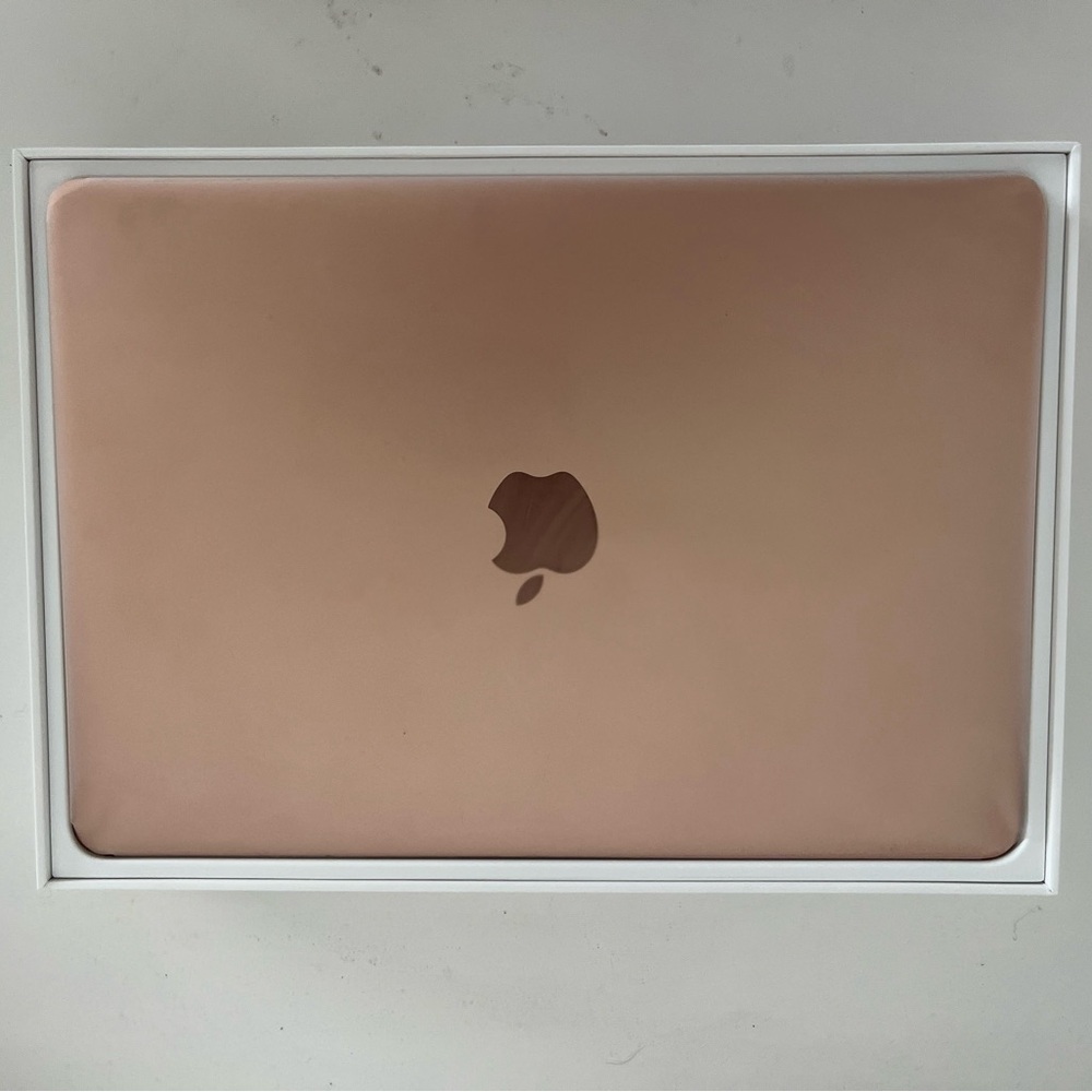 Apple MacBook Rose Gold